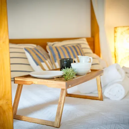 فندق مبيت وإفطار Gavarres Bell-Lloc (Girona)